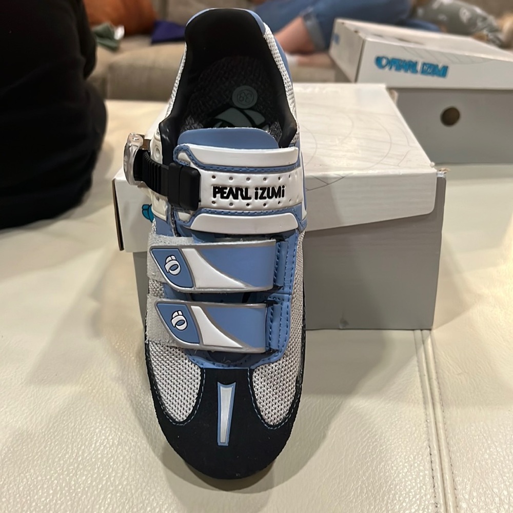 Pearl Izumi cycling shoes